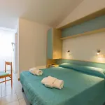 Hotell La Perla 3*