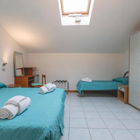 Hotell La Perla 3*